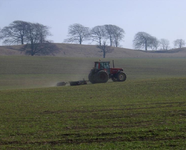 Total income from farming in England decreases by 10%